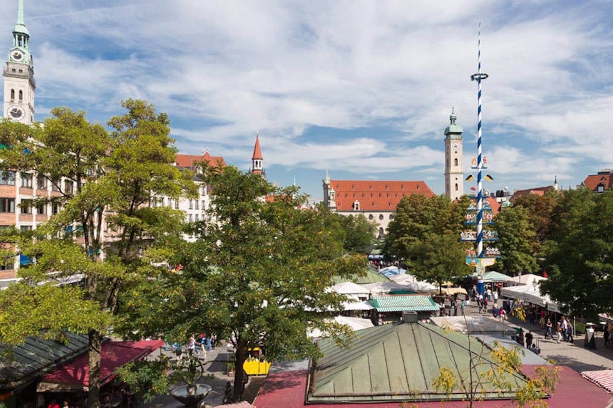 Foto Luftaufnahme Viktualienmarkt in München